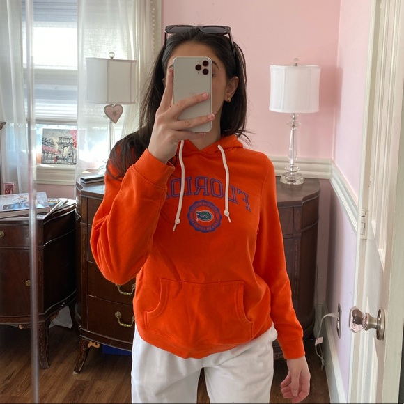 Florida Gators sweatshirt - Picture 3 of 4